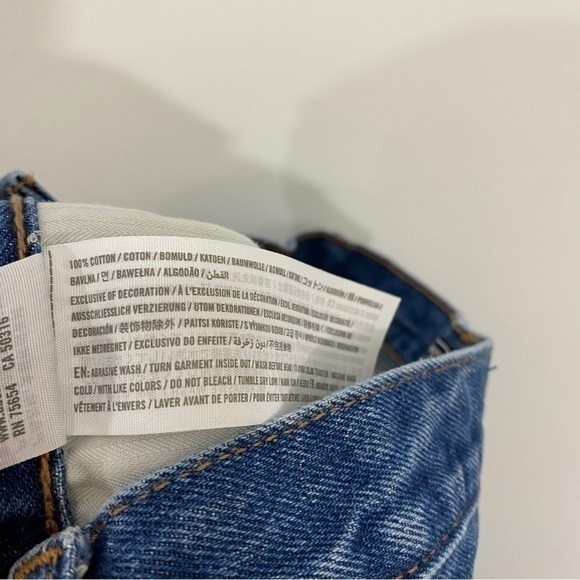 Abercrombie & Fitch 25/0 Mom Jeans High‎ Rise Straight Released Hem Distressed - Picture 9 of 12